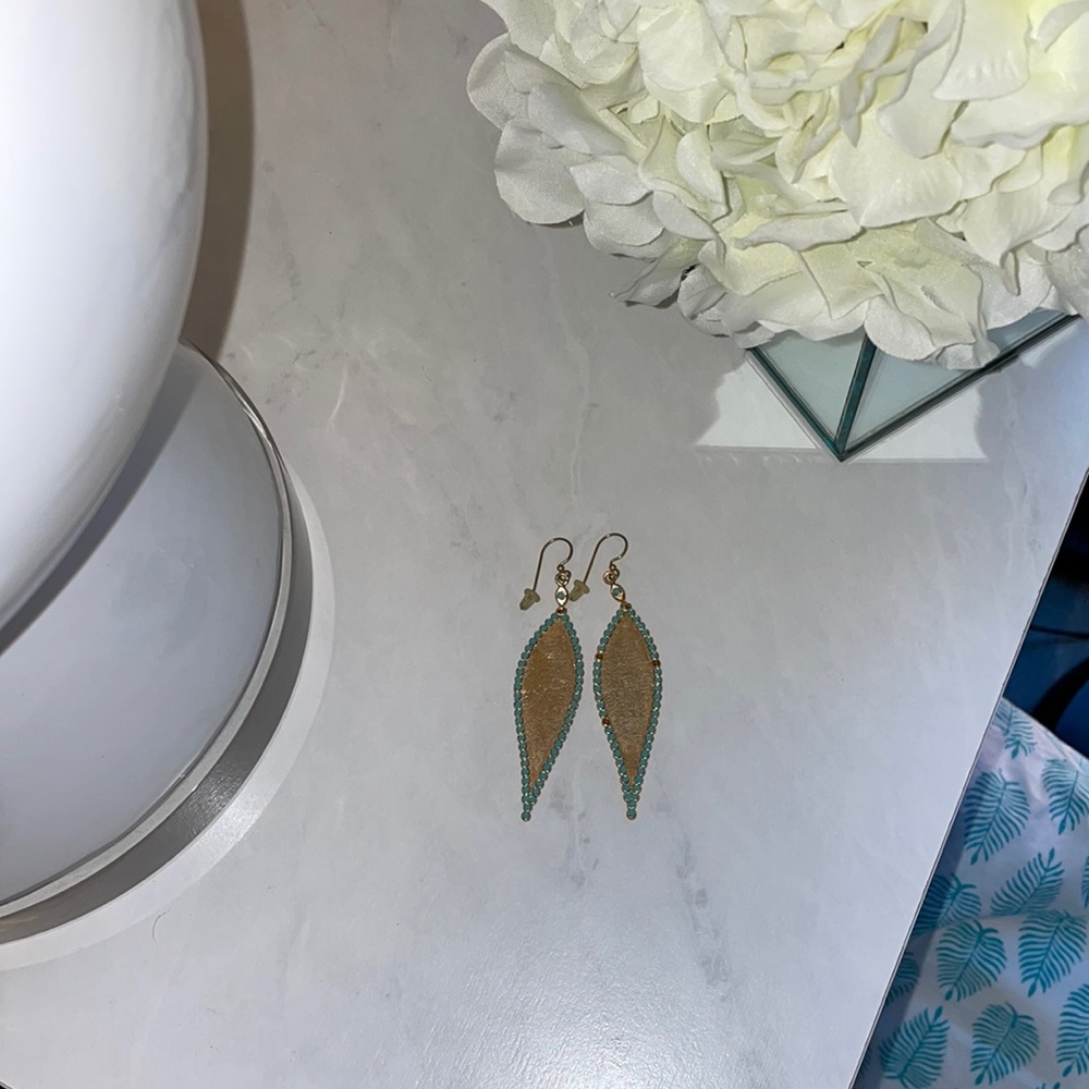 Set of gold and turquoise earrings